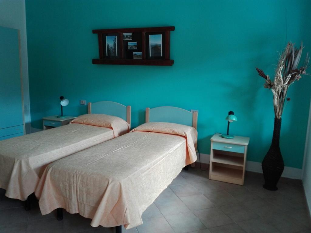 Santigu Cunventu Hotel Domus De Maria Esterno foto